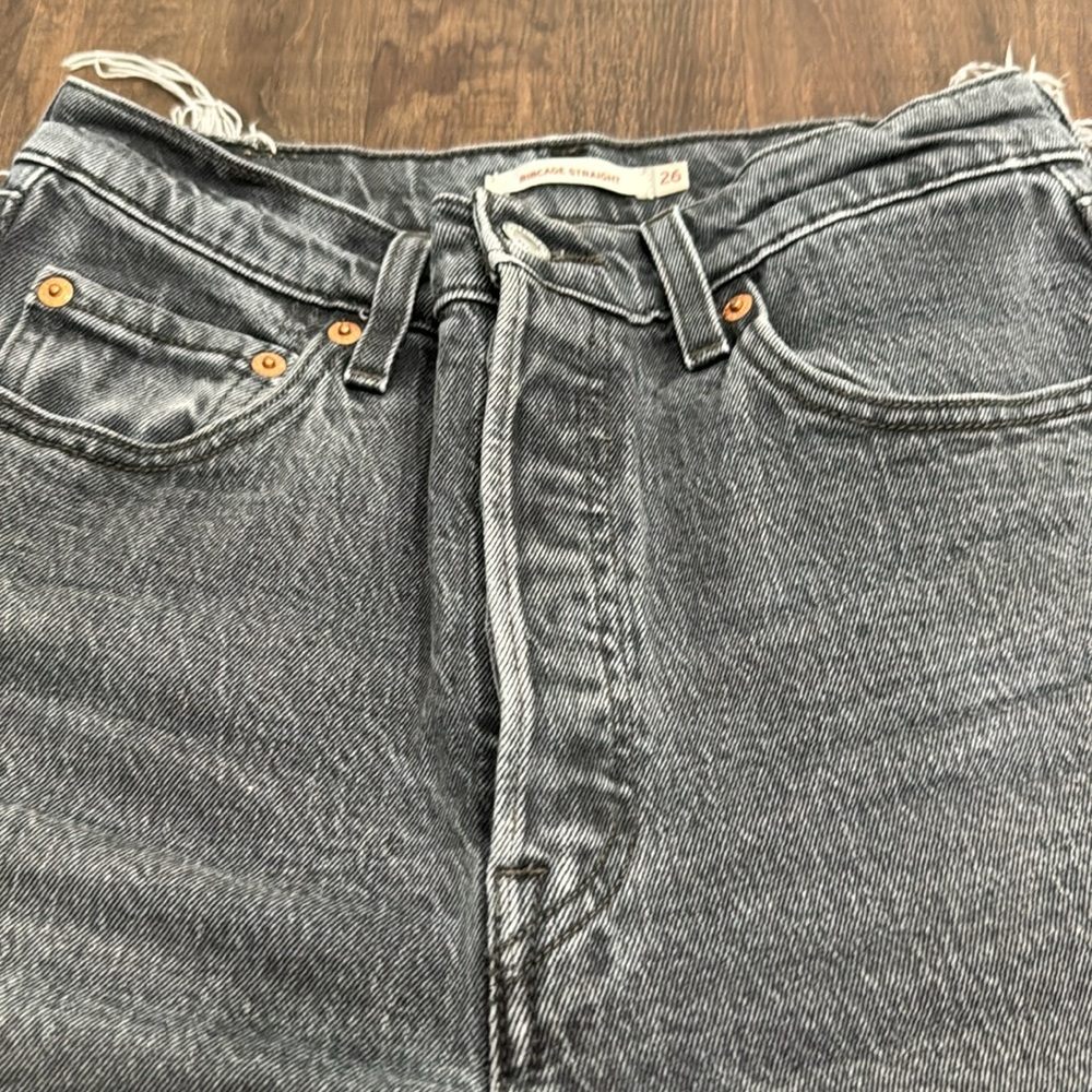 Levi’s - Ribcage Straight - Picture 2 of 9